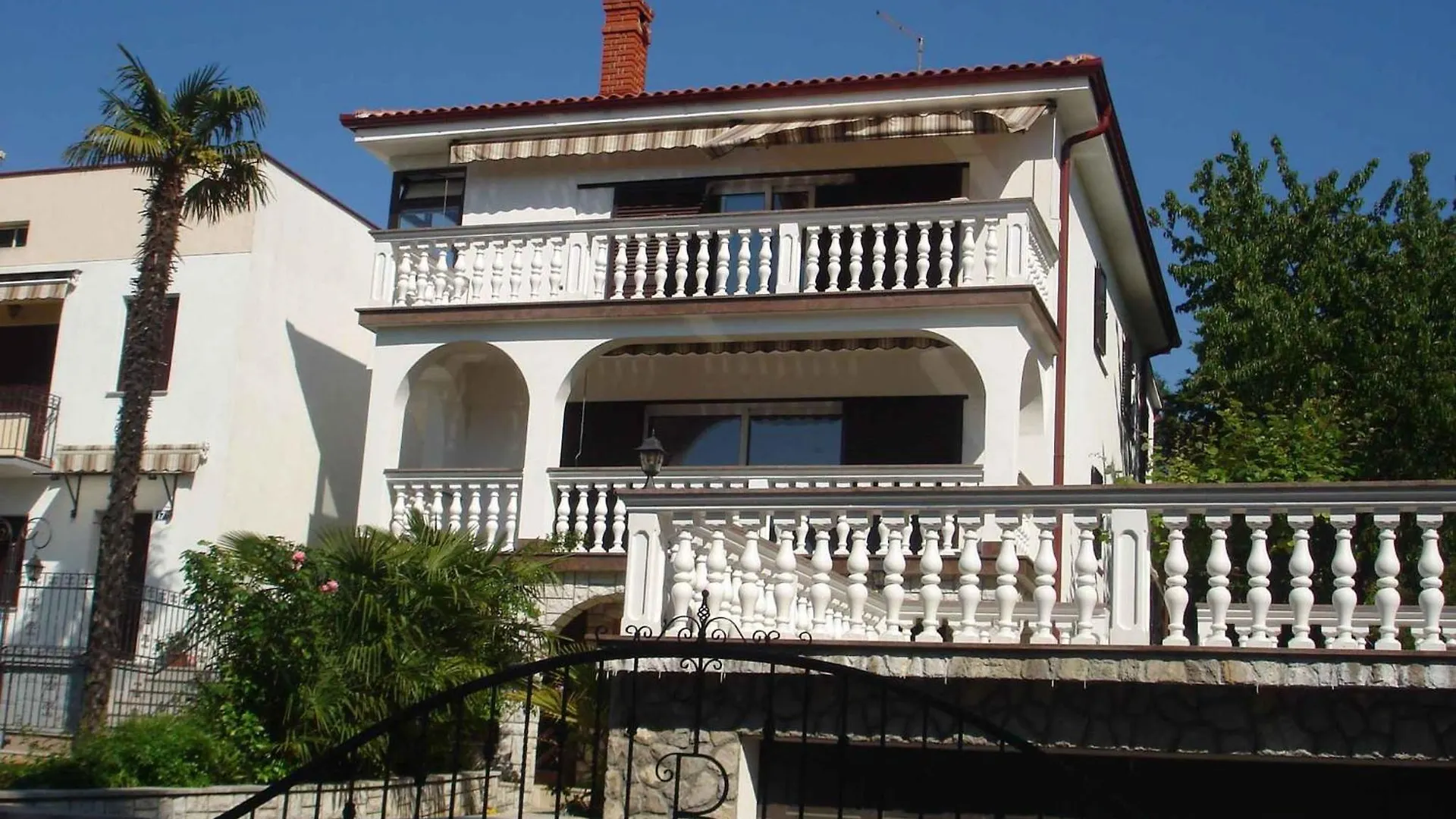 Apartments In Malinska/Insel Krk 14366